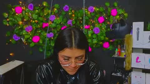 Molly -  INDEPENDENT MODEL online show from 07/18/26, 11:30