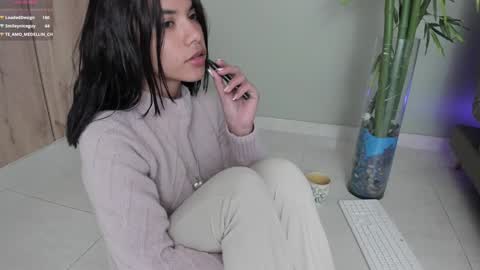    online show from 01/10/25, 12:06