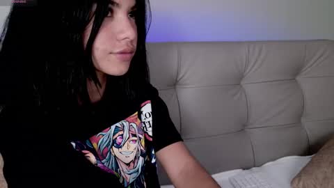    online show from 02/11/25, 04:24