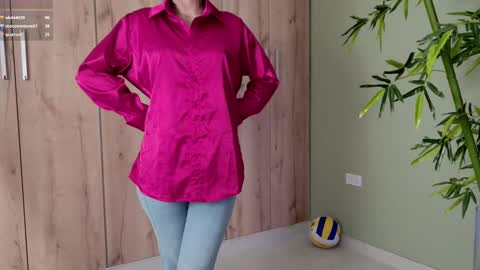    online show from 02/17/25, 07:42