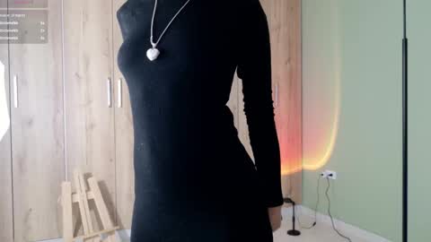    online show from 03/04/25, 09:22