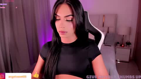 Snapshot of sweett_shinexx chatting on 06/27/26, 03:55 angel online show from 06/27/26, 03:55