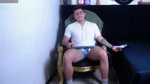 Snapshot of sweettguy_ chatting on 06/27/26, 06:35 Jei online show from 06/27/26, 06:35