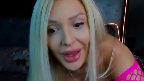 Jessica online show from 10/12/25, 07:02