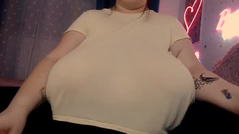 Maya online show from 03/07/25, 08:22