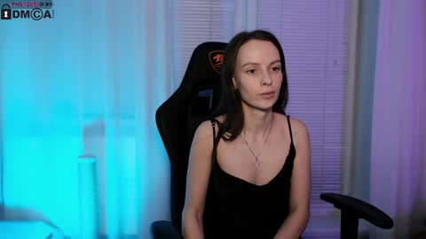 Leila and Alex online show from 01/29/25, 04:08