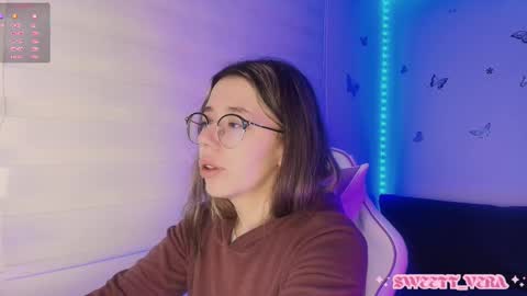 Veronica Independent Model online show from 11/07/25, 10:04