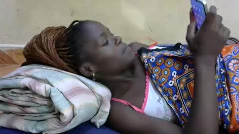 Snapshot of sweetvallerie chatting on 02/09/25, 09:39 sweetvallerie online show from 02/09/25, 09:39