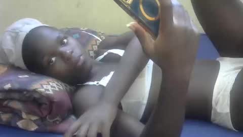 Snapshot of sweetvallerie chatting on 02/27/25, 07:34 sweetvallerie online show from 02/27/25, 07:34