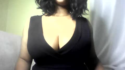 Snapshot of sweetveee chatting on 07/04/26, 08:37 Vee online show from 07/04/26, 08:37