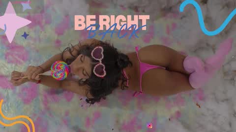 sweetviolet___ online show from 02/25/26, 12:15