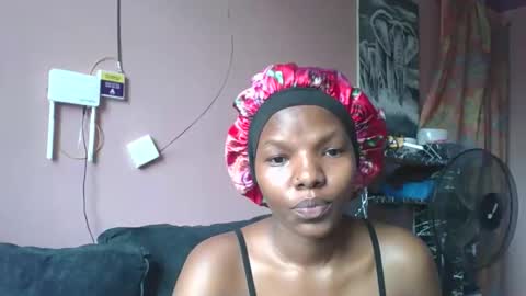 Snapshot of sweetwipe_africana14 chatting on 01/10/26, 08:38 Essy online show from 01/10/26, 08:38