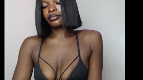 sweetxxboobsx online show from 10/03/25, 08:28