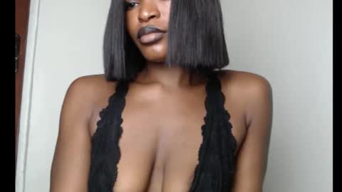 sweetxxboobsx online show from 10/17/25, 08:17