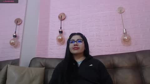 Snapshot of sweety_ashly chatting on 03/02/25, 12:11 Ashley 3 online show from 03/02/25, 12:11