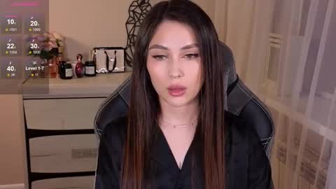 Snapshot of sweety_caroline_ chatting on 02/17/25, 05:43 Sweety Caroline I lost my TG write to me here online show from 02/17/25, 05:43