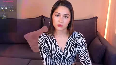 Snapshot of sweety_caroline_ chatting on 10/09/25, 01:20 Sweety Caroline I lost my TG write to me here online show from 10/09/25, 01:20
