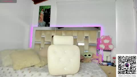 Snapshot of sweety_honeey chatting on 03/06/25, 06:48 independent model online show from 03/06/25, 06:48