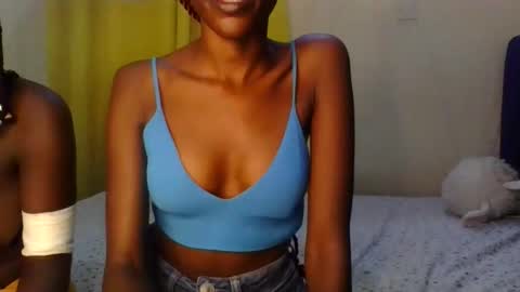 Vickky online show from 04/14/26, 04:46