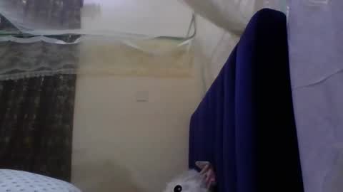 Vickky online show from 04/26/26, 03:53