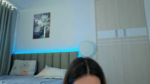 Vikky online show from 04/09/26, 12:10