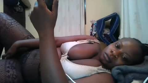 sweetyass25 online show from 06/01/26, 06:31