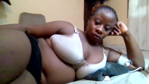 sweetyass25 online show from 07/04/26, 06:52