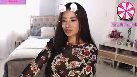 yaya online show from 09/24/25, 01:36
