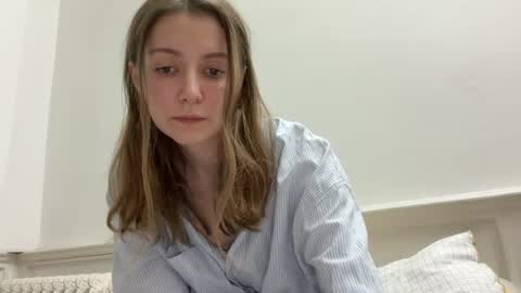Snapshot of sweetyforever chatting on 07/28/26, 11:48 Lily online show from 07/28/26, 11:48