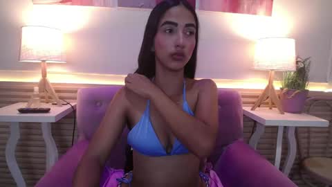 Snapshot of sweetylally chatting on 06/01/26, 11:56 LAURA online show from 06/01/26, 11:56