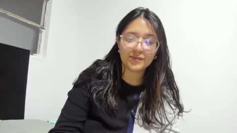 sweetyypeach online show from 01/15/25, 03:22