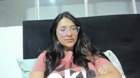 sweetyypeach online show from 01/28/25, 03:36
