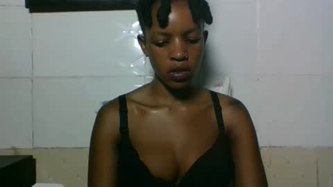 sweetz_candice online show from 11/23/25, 12:21