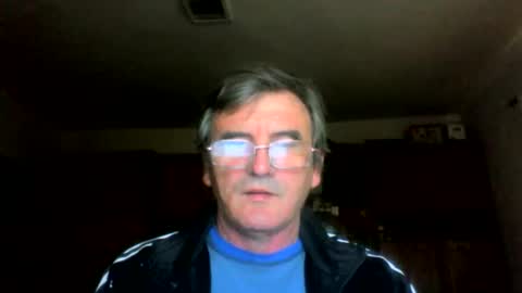 Snapshot of swergiu333 chatting on 05/04/26, 04:30 Raymond online show from 05/04/26, 04:30