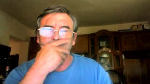 Snapshot of swergiu333 chatting on 06/03/26, 06:38 Raymond online show from 06/03/26, 06:38