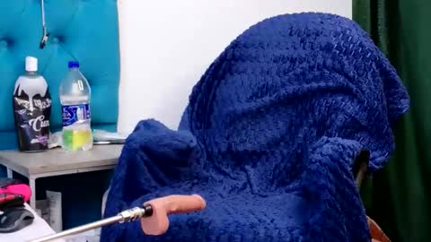 Snapshot of swetsofy chatting on 05/16/26, 02:27 soffya online show from 05/16/26, 02:27