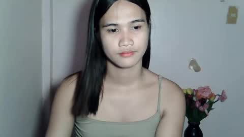 Snapshot of swettie_rhea chatting on 02/06/26, 03:04 Rhea online show from 02/06/26, 03:04