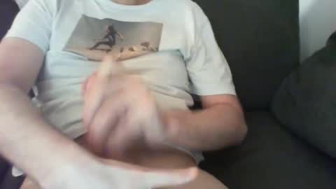 M online show from 04/10/26, 01:22