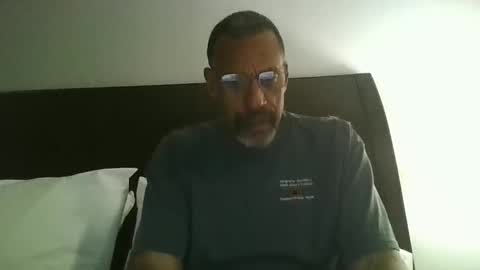 swimmerbod2495 online show from 03/22/26, 04:38