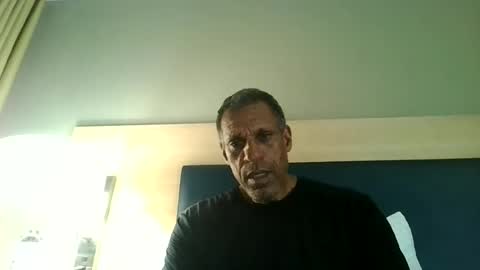 Snapshot of swimmerbod2495 chatting on 06/27/26, 11:37 swimmerbod2495 online show from 06/27/26, 11:37