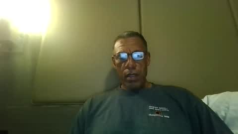 Snapshot of swimmerbod2495 chatting on 07/26/26, 07:04 swimmerbod2495 online show from 07/26/26, 07:04