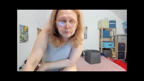 switchlorenx online show from 12/19/24, 11:18