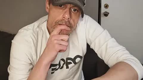 swontguy2025 online show from 03/06/25, 07:03