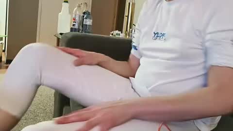 swontguy2025 online show from 03/10/25, 07:42