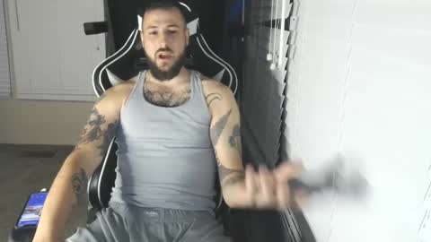 swoozy_ online show from 09/12/25, 12:11