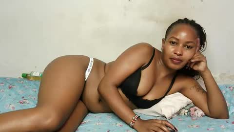 Snapshot of swt_bby chatting on 05/26/26, 07:48 swt_bby online show from 05/26/26, 07:48