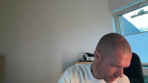 sx1904 online show from 10/17/25, 04:20