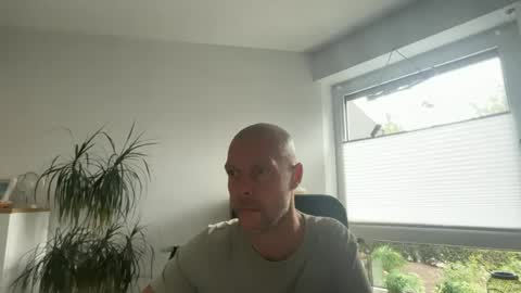 Snapshot of sx1904 chatting on 07/24/26, 11:19 sx1904 online show from 07/24/26, 11:19