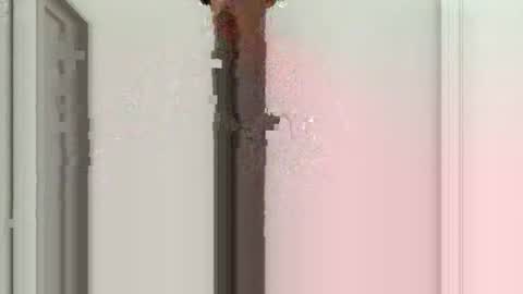 sxcysailor98 online show from 11/17/25, 12:38