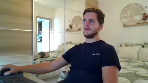 syl092 online show from 09/15/25, 05:02